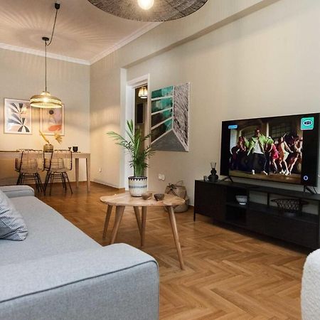 Pagrati Urban Oasis Getaway 2Bd Apt With Balcony 雅典 外观 照片