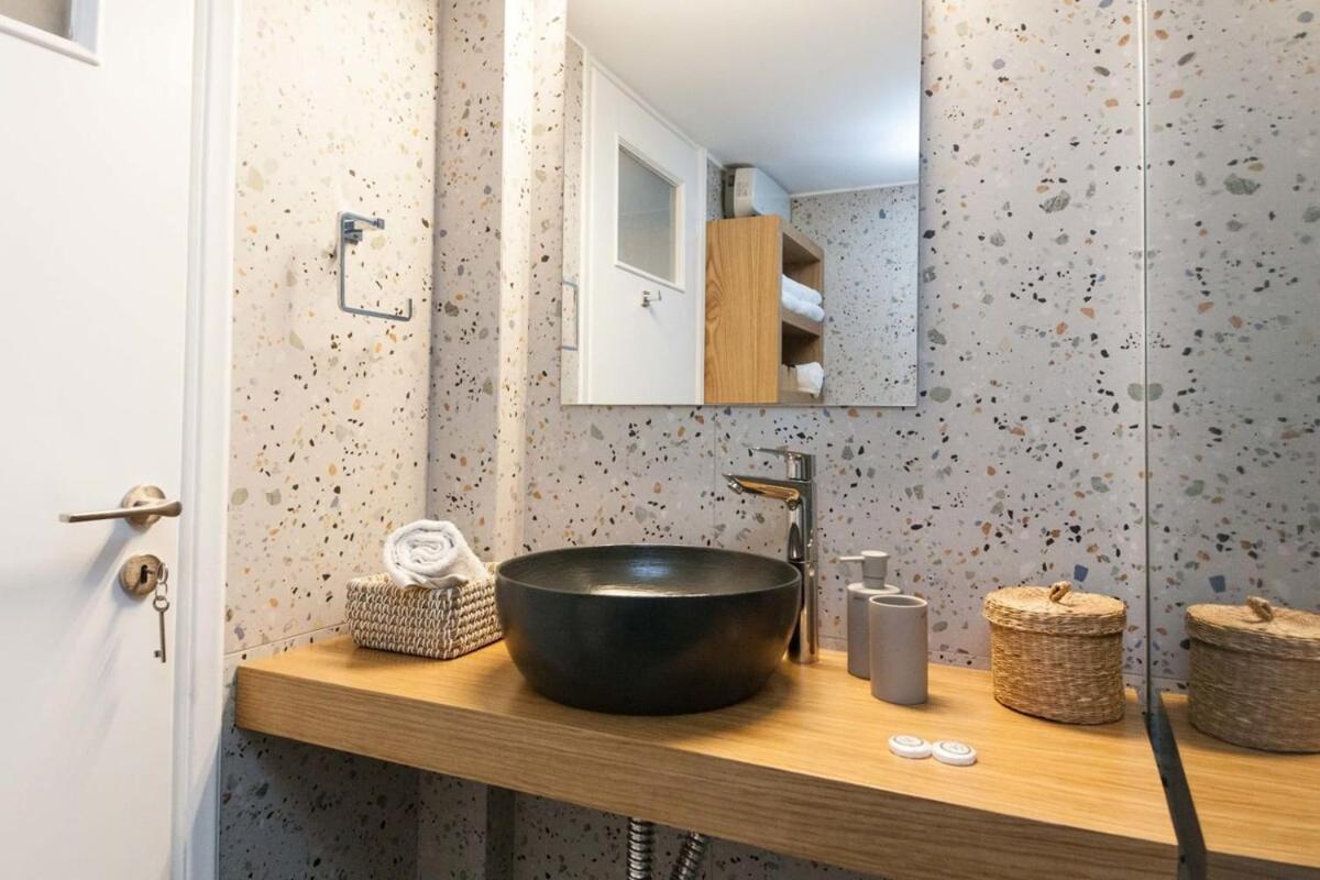 Pagrati Urban Oasis Getaway 2Bd Apt With Balcony 雅典 外观 照片