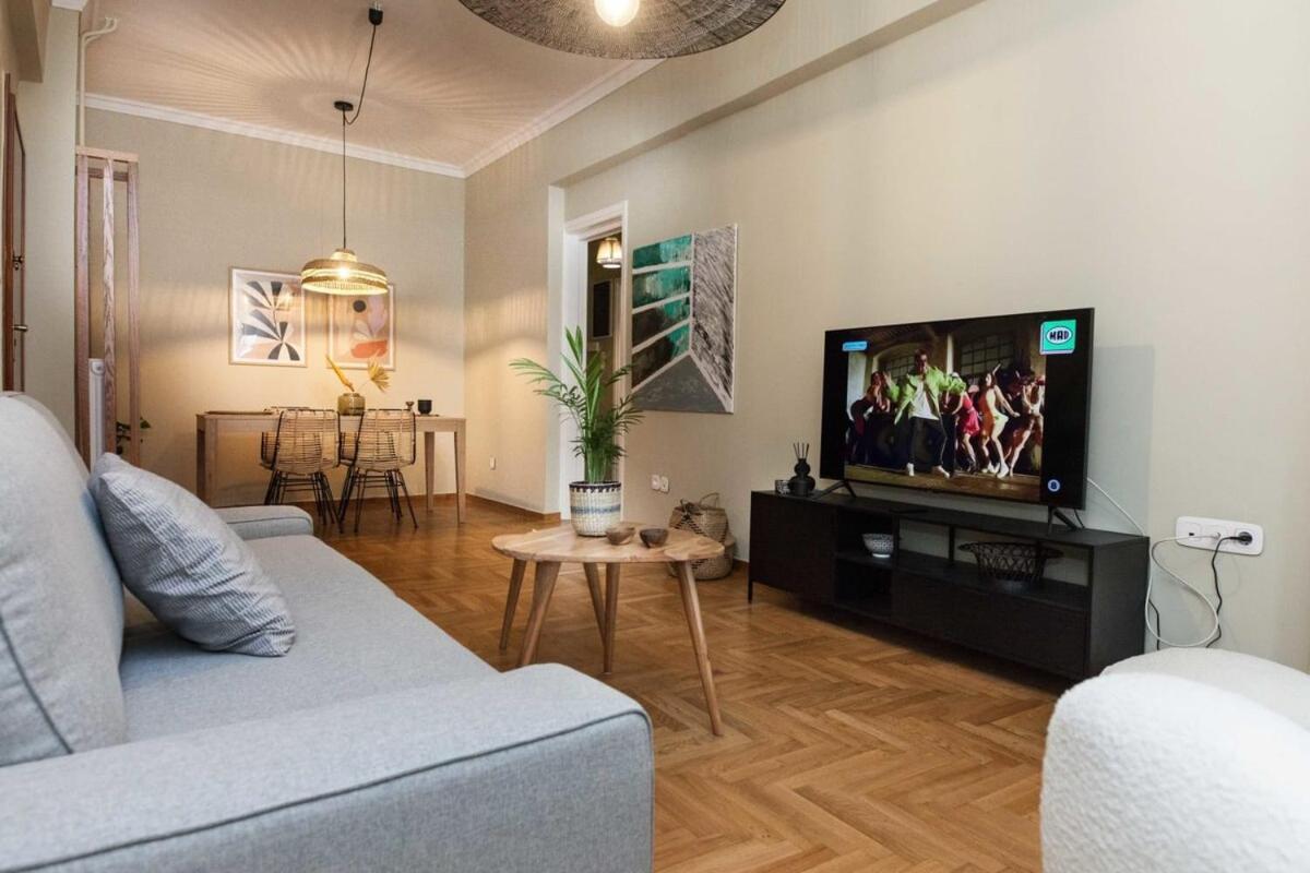 Pagrati Urban Oasis Getaway 2Bd Apt With Balcony 雅典 外观 照片